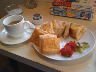 MOMO cafeに行きました。